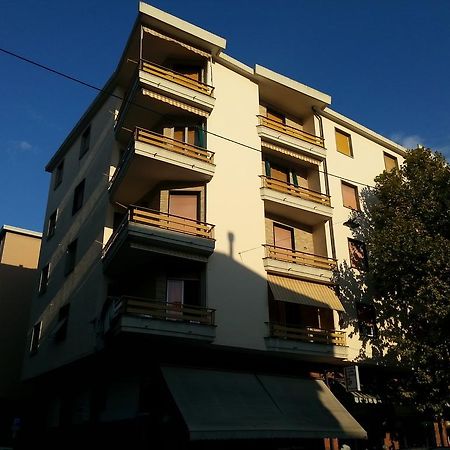 Casa Al Mare Lägenhet Albisola Superiore Exteriör bild